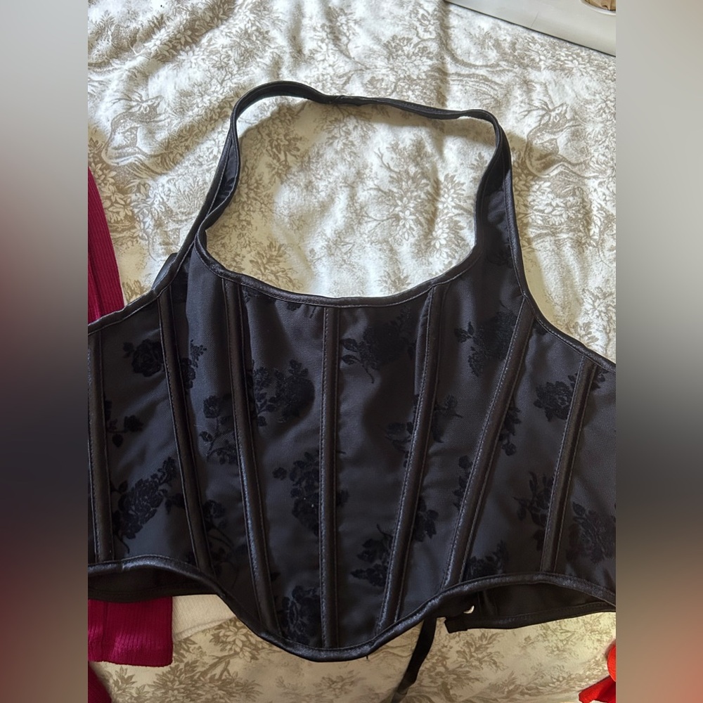 SHEIN corset floral top in black